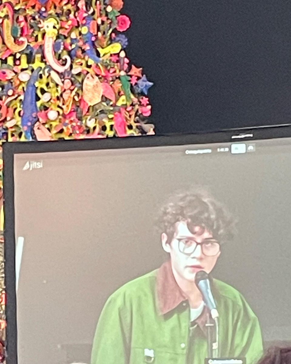 Intervención del joven mexicano <a href="/JeronimoZarco/">jerónimo zarco martínez ☭</a> en el Coloquio Internacional Patria en <a href="/CasAmericas/">Casa de las Américas</a>
#CubaEsCultura #PrensaCubana #CubaVive