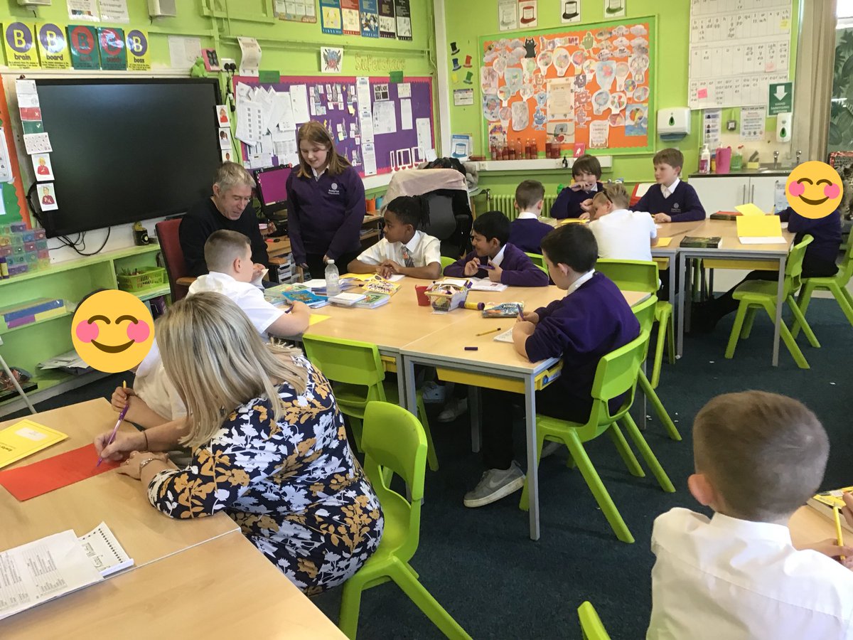 MissRDodd's tweet photo. Excellent session with Andy Tooze this afternoon, we all thoroughly enjoyed it! #andytooze #poetry https://t.co/X9r5RLdrGj