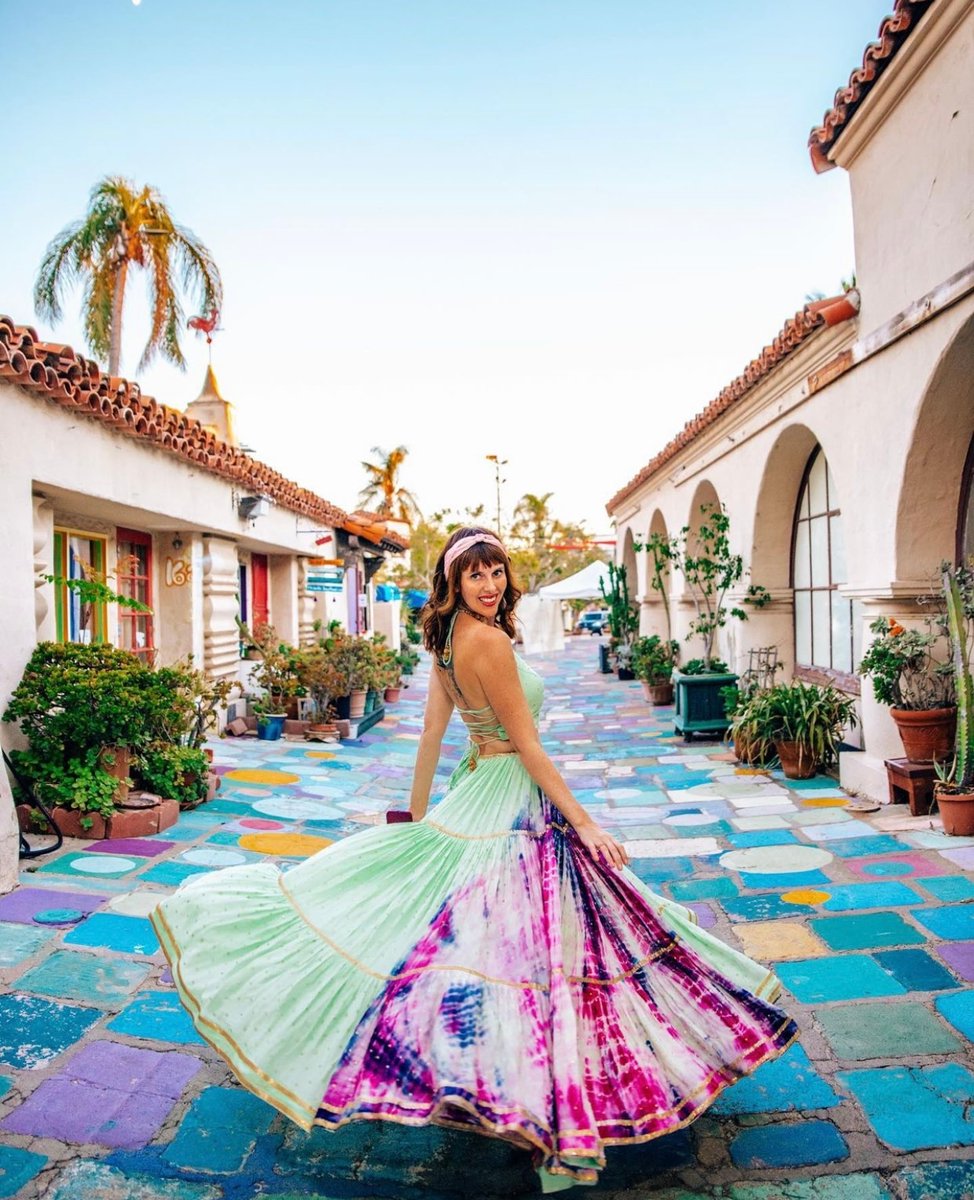 Explore a colorful oasis. 💕 

Located in San Diego, Balboa Park is filled with stunning architecture, museums and amazing installation exhibits, making it a must-do on your next trip to SD!  

Photo - <a href="/travelwithtalia/">Natalia</a>
📍 Balboa Park, SD 

#UnaTravel #sandiego #sandiegogram