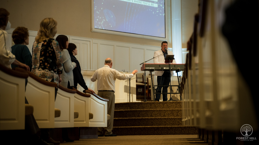 foresthillcog's tweet photo. "For if we died with Him, we shall also live
with Him.
If we endure, we shall also reign with Him.
If we deny Him, He also will deny us.
If we are faithless, He remains faithful;
He cannot deny Himself." 2 Timothy 2:11-13
–
#GatherGrowGo
#SundayService
#FrustratedYetFaithful https://t.co/M6z8hOQaTX