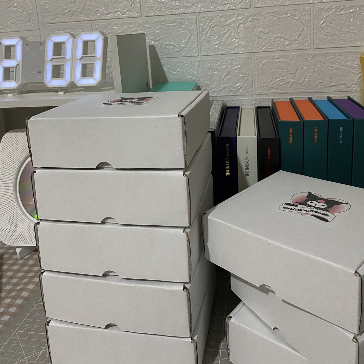 enhascarteu's tweet photo. henloooo i'm done packing na!! will dm u one by one later or tom. for the mod so i can book na for a pick up!! tysm <333
#ciupdates https://t.co/7BNPd6Wb5V
