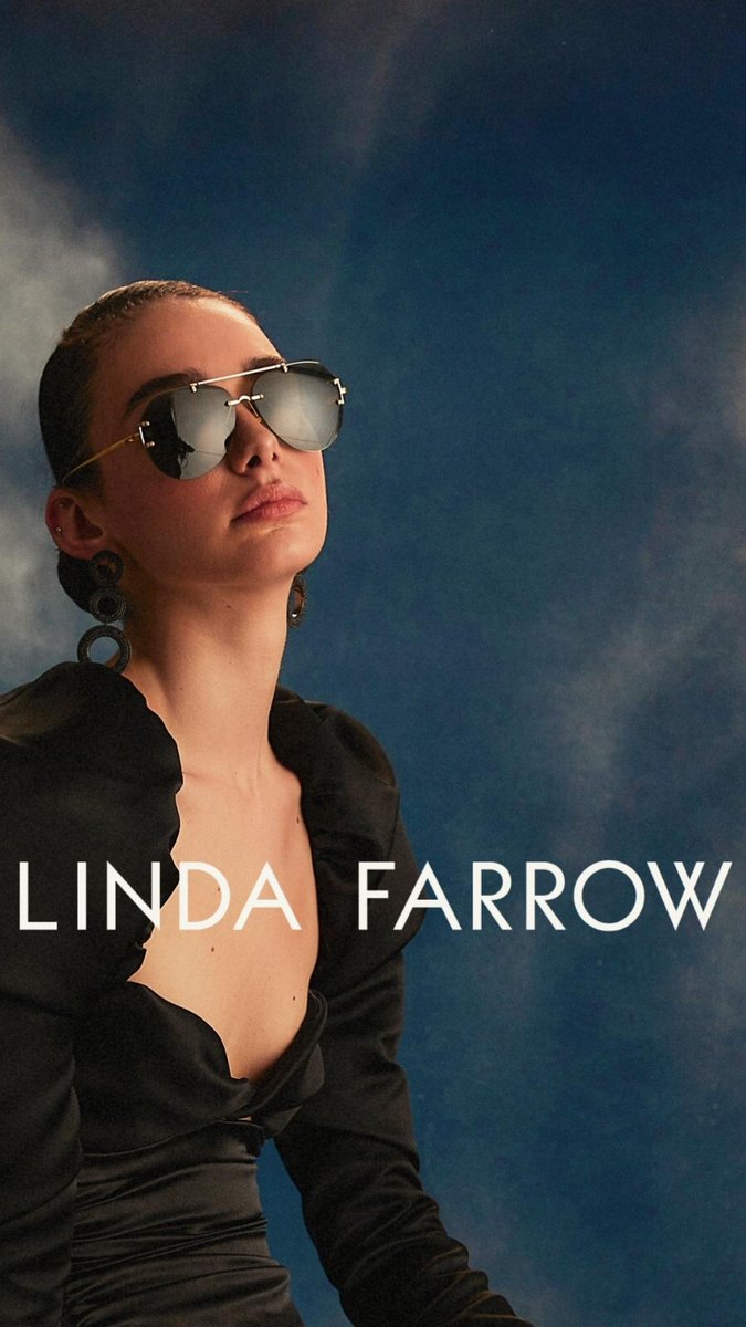 #OUTSIDEINSIDE 

#LINDAFARROW Spring/Summer ‘22