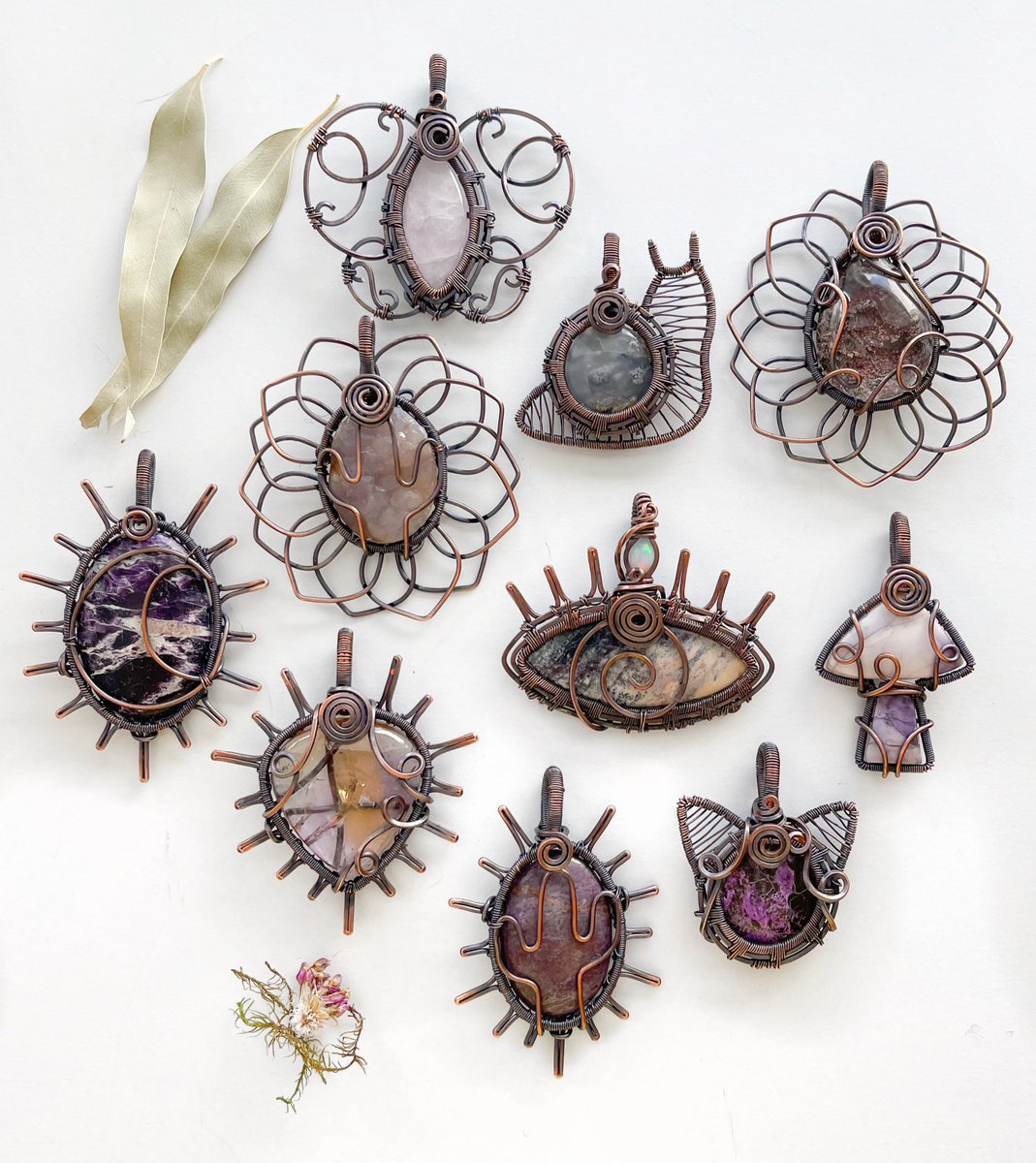 mildhippie's tweet photo. 🧞🌄💜 PURPLE PARADISE 💜🌄🧞

pendants available March 18th at 4pm est https://t.co/qRRB21yDCU