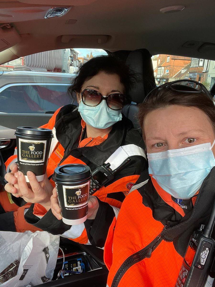 Thank you to <a href="/TheFoodGallery/">Bob Holman</a> for refuelling our critical care paramedics Lou and Jo who are on standby in Marlborough ☕