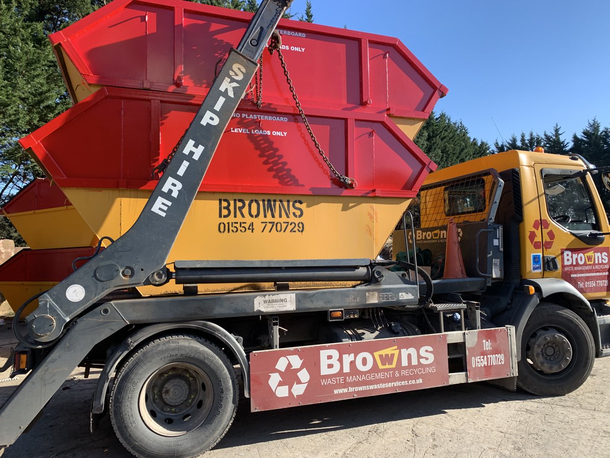 Booking a skip has never been easier… 
Take a look at these 14 yard skips that were delivered this week. 
✅ 2 — 14 Yard skips in stock now
✅ Fast delivery and collections
✅ Your local waste management company 
Call our office to get your quotes now. 
📞 01554 770729