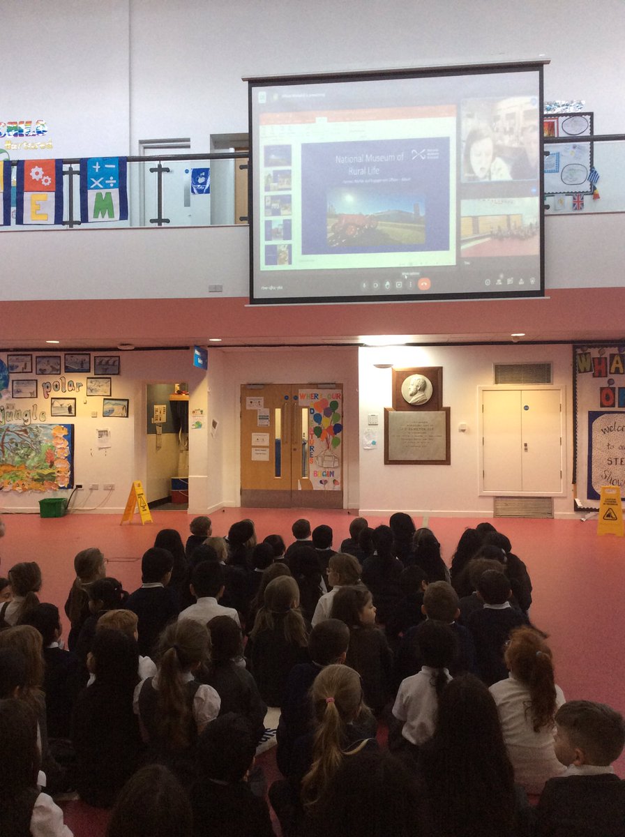 Mearns_Primary's tweet image. Thank you to The Museum of Rural Life for telling P1 all about the animals they care for. They came up with some really interesting questions. #PSQM #mpsstem