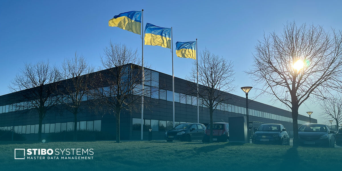 StiboSystems's tweet photo. From #Stibo, we are donating 250,000 DKK to the Red Cross, for the organization's humanitarian relief efforts for Ukrainian families and people in need.

Throughout this week, we will fly Ukraine’s national flag outside of the office building in Aarhus.

#Ukraine #NoToWar https://t.co/qIVUZxnq7g