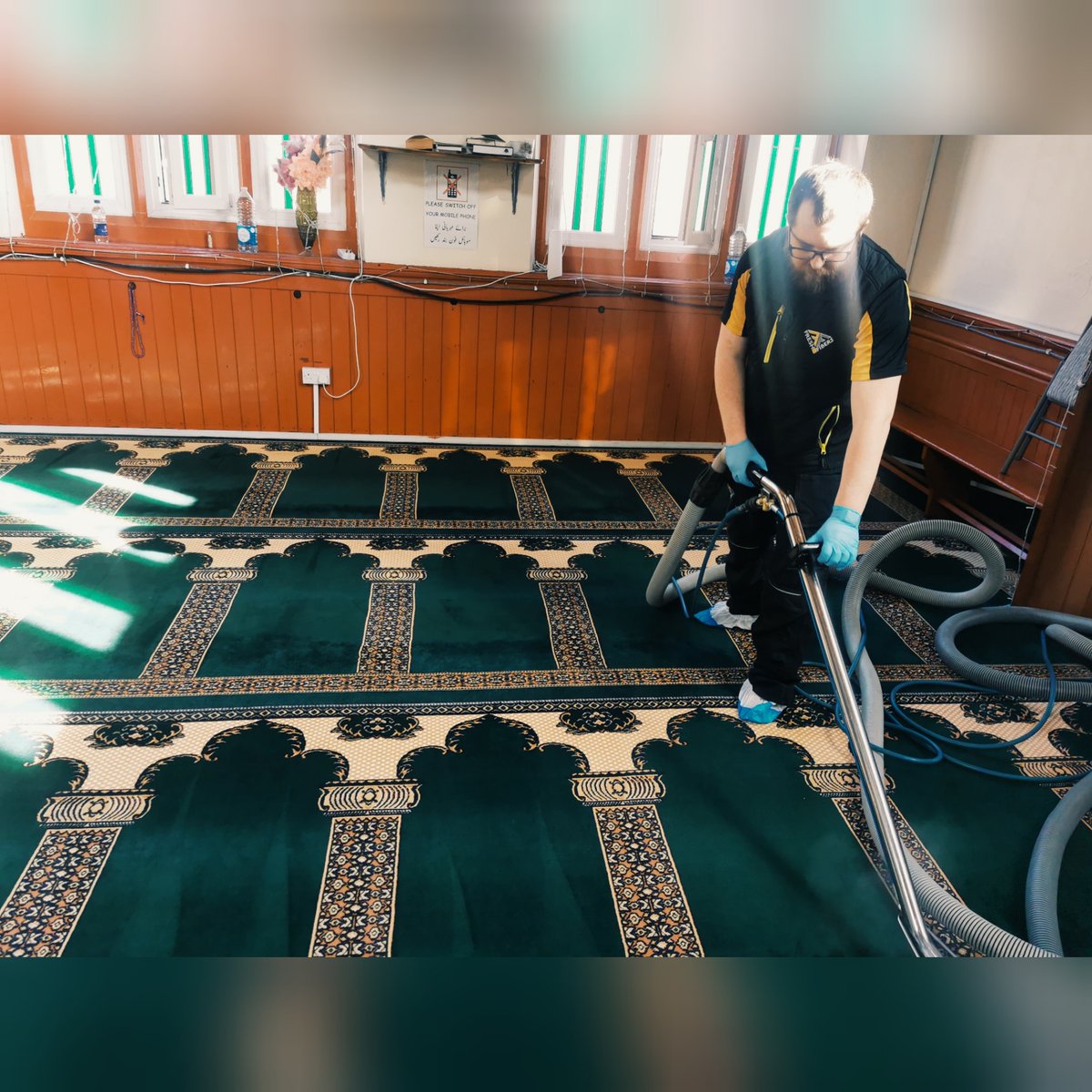 FibersFresh's tweet photo. Cleaning a local Masjid in #Rochdale this morning.
These expensive carpets need specialist treatment to clean and deodorise without any colour loss or shrinkage.
https://t.co/O3zpHWlsQf
@RochdaleOnline https://t.co/zzs6u3sirM