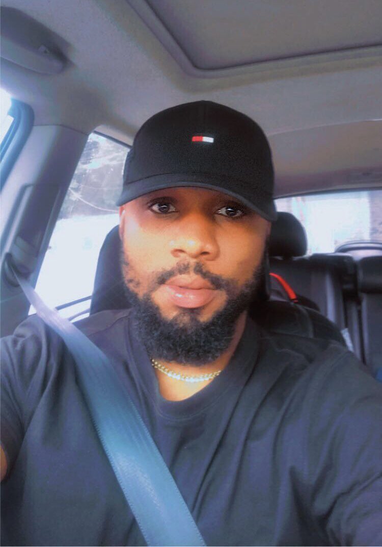 ArmourStriker's tweet photo. Any of my pikin wey no go resemble me will go straight for DNA Test, I'm  not accusing my wife of cheating oooooh but I won no weda Angel Gabriel don give my wife Belle just the way he did for Mary The mother of Jesus.....😉  @armour_striker https://t.co/lKTxpliPDH