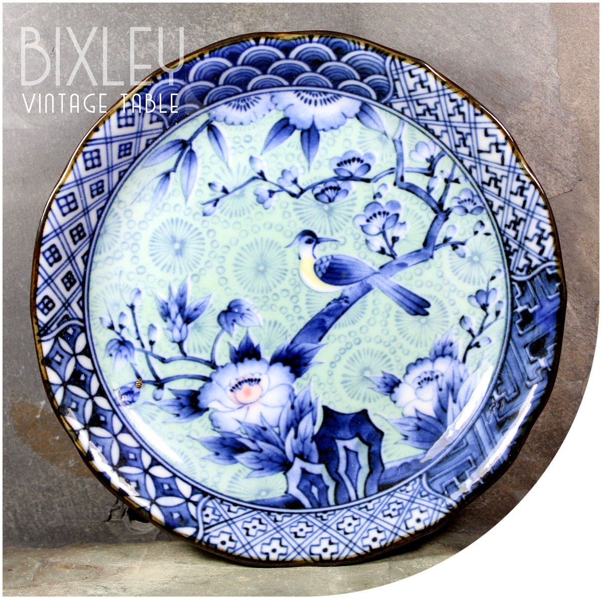 BixleyShop's tweet photo. Stunning. Xuan Chang Yao porcelain. #BixleyShop #VintageTable #AsianDecor 
https://t.co/pdbVbhNqk6 https://t.co/Pm2v80wOGW