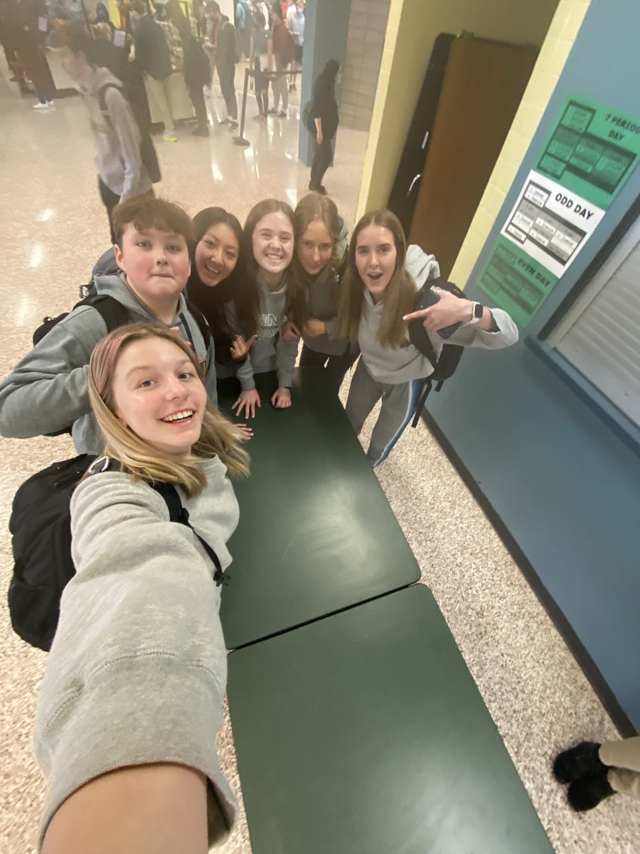 SPRING BREAK SPIRIT WEEK: DAY 1 GROUTFIT 😩😩😩🥵🥵🥵🥶🥶🤥