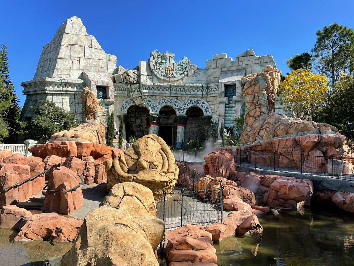 🚨BREAKING NEWS🚨
Poseidon's Fury is FINALLY OPEN at Universal's Islands of Adventure! 🔱 We are SO excited to experience this attraction again for the first time in almost 2 years! 🤩