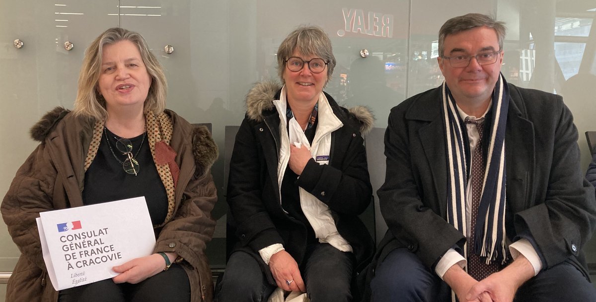 Travaux en Pologne autour de l'abbaye de Tyniec et <a href="/ClunisienUnesco/">Sites clunisiens européens, candidature UNESCO</a> :
la délégation des <a href="/SitesClunisiens/">Sites Clunisiens</a> accueillie à Cracovie par Madame la consule générale Anne Schmidt-Riou.