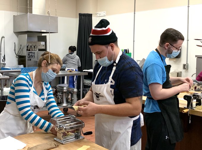 We are currently enrolling participants for our April #LocalFoodSkills Program ~ 3 weeks fulltime packed with in-person learning and industry relevant certifications londontraining.on.ca/local_food_ski… #ldnont