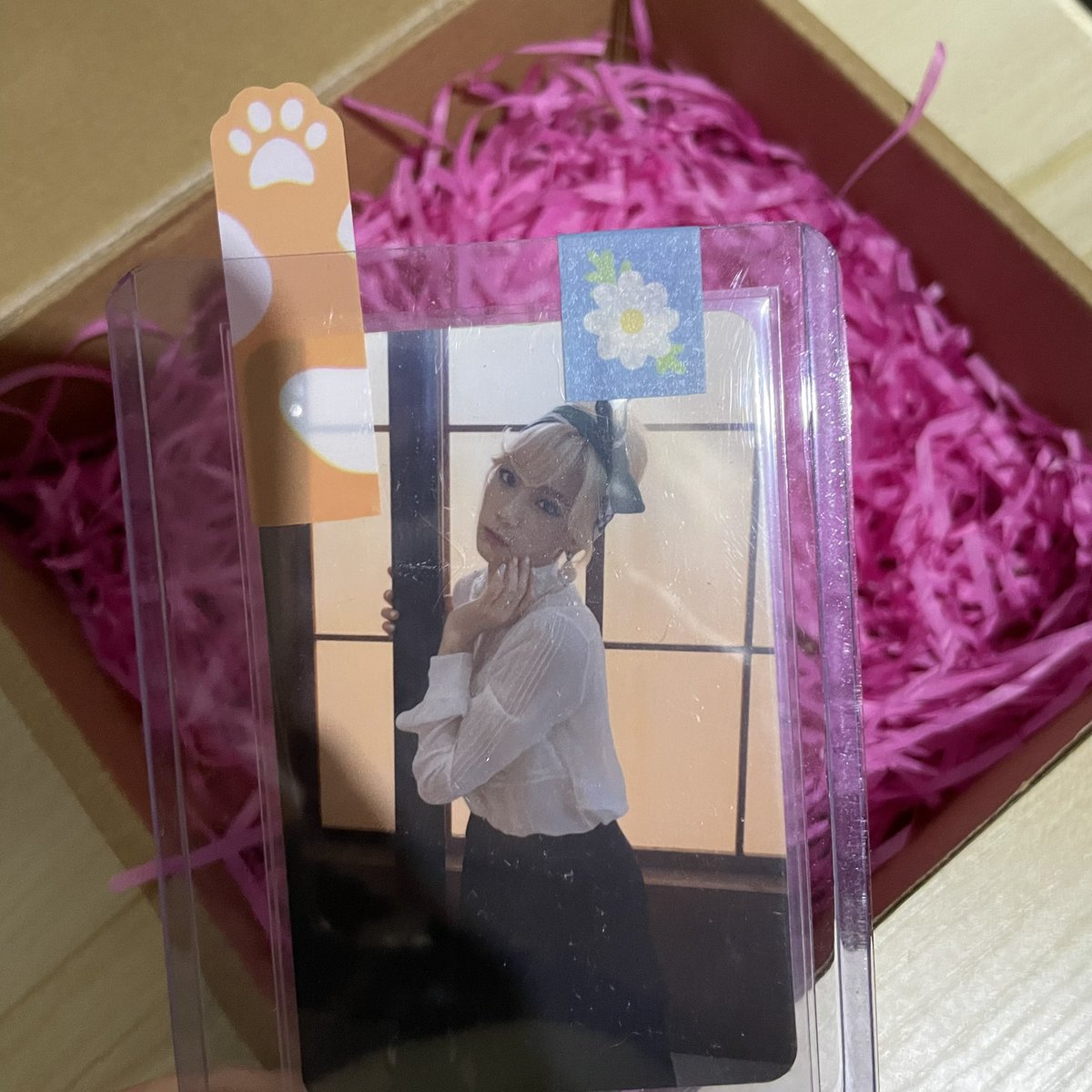 taeng9cart's tweet photo. tysm @artaengmis for my taeyeon you think pc!! this is a late feedback but thank you so much for the smooth transaction & the freebies~ β€οΈ #ktyproofs https://t.co/vYlvAMlK0i