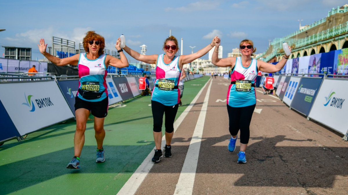 DementiaUK's tweet photo. When you run with us, you run for them. Join #TeamDementiaUK at the Brighton 10k and help our #AdmiralNurses provide specialist advice and support to families facing dementia. #DoitforDementiaNurses and sign up today: https://t.co/jel0YCqraW https://t.co/ILCVR4338p