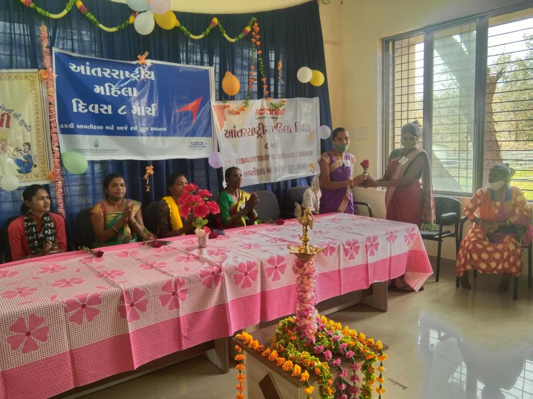 AmulPawar15's tweet photo. 8 March મહિલા દિનની ઉજવણી સુબીર ખાતે action Aid association,આગાખાન સંસ્થા તેમજ મહિલા ધિરાણ મંડળી દ્વારા કરવામાં આવી https://t.co/40FihPljnb