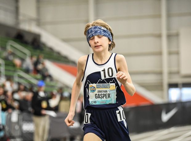 Jonathan Gasper, Devon Jackson, and Griffin Selber competed at Nike Indoor Nationals this weekend. Jonathan set 2 NTF records (mile, 2 mile). Congrats to all!