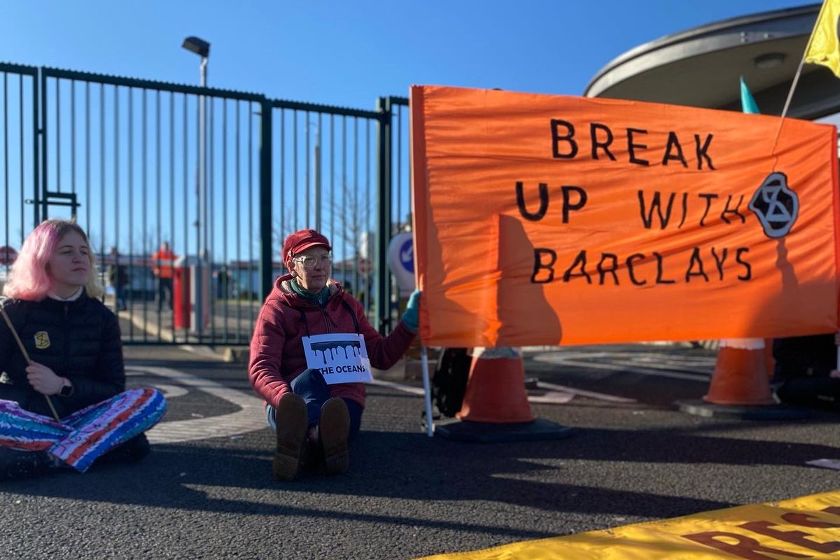 🚨 This morning, rebels blocked the entrance to HMRC in Newcastle, demanding they end their relationship with Barclays.

HMRC banks with Barclays, the largest funder of fossil fuels in Europe. That’s millions of pounds of tax payers money funding our deaths, without any choice.