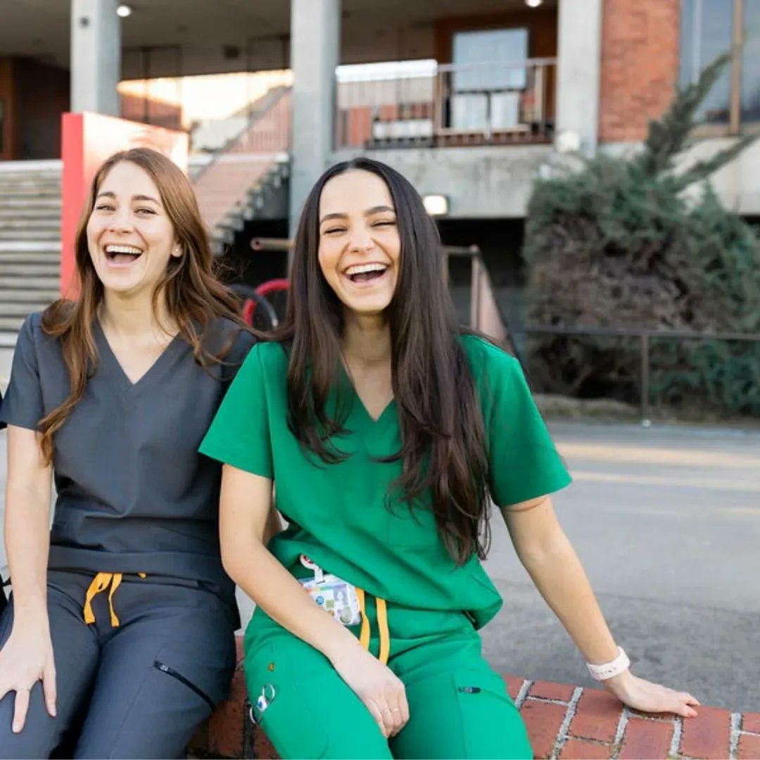 PoppyScrubs's tweet photo. When your weekend starts on Monday
.
.
#poppyscrubs https://t.co/8i50ecBiRy