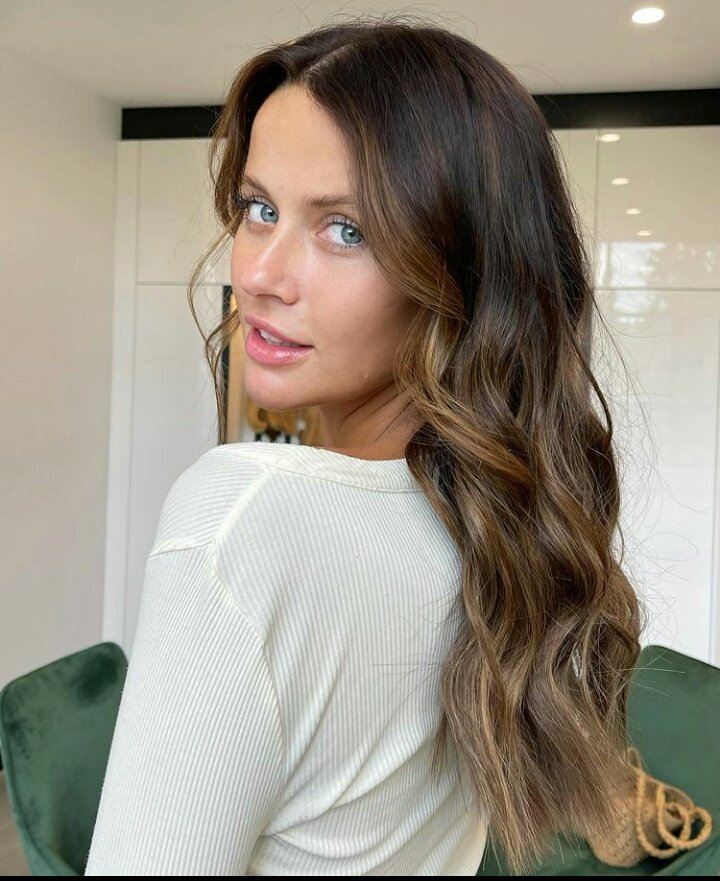 andi_rhoades's tweet photo. Hey I'm Andi!! 
I love El, Rome &amp; Harry. 
I also love dressing up and wearing harry's clothes :)
My dms are always open if you wanna talk <3
Love you!! https://t.co/EdvaaVrTdI