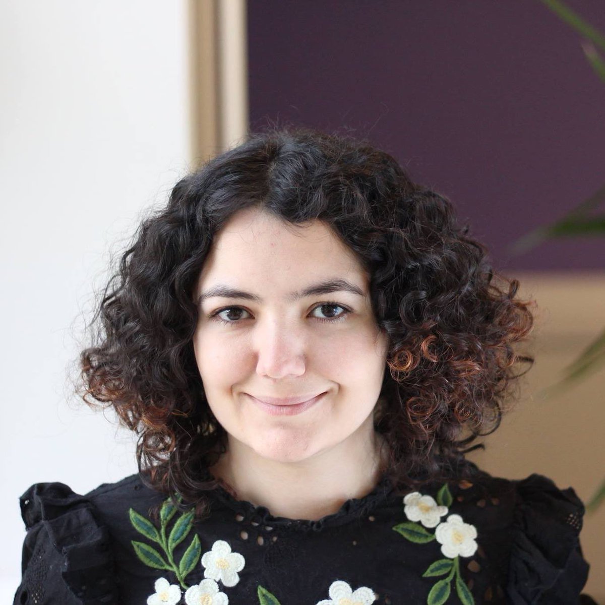 AMS_Helsinki's tweet photo. From our organisation team,@Safak_Er_ is a PhD candidate @aivaaralab @unihelsinki.Her research focuses on impairment of the proteins in neurons that causes pathology in Parkinson’s disease.She enjoys talking about science with everyone and believes the importance of #OpenScience. https://t.co/oxJdQ9Dxaw