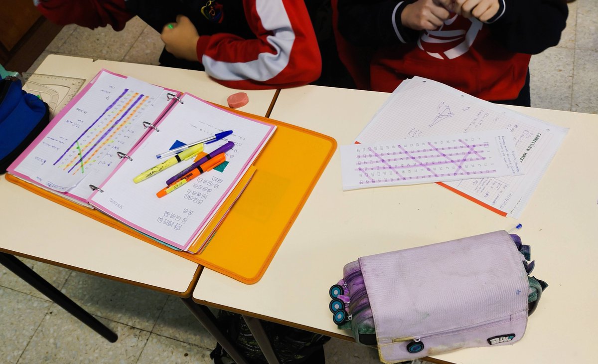 Alice_Wall_'s tweet photo. ¡Lo que les gustan los rotus a mis chicos de 1°ESO!
Celebrando el Día PI con la criba de Eratóstenes.
Trabajando divisibilidad con los #NumerosPrimos
@santa_ana_vcruz
@innovamat_es https://t.co/MYDJguHgEY