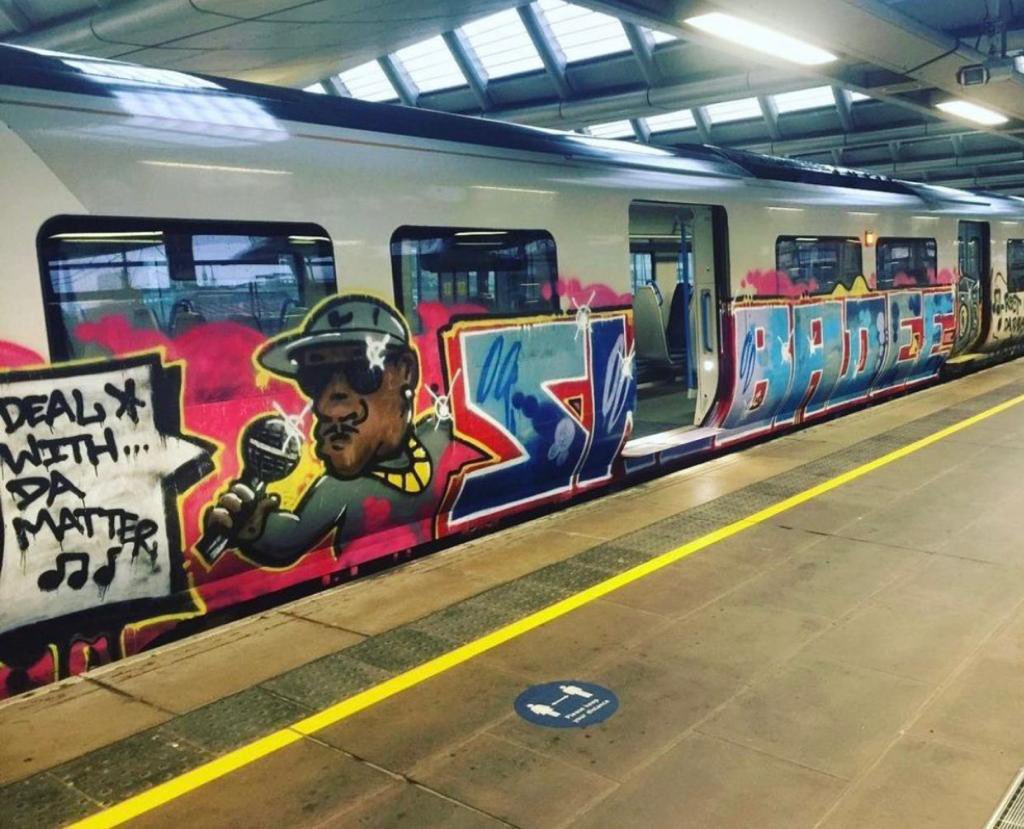 Daniel Humphries tweet media