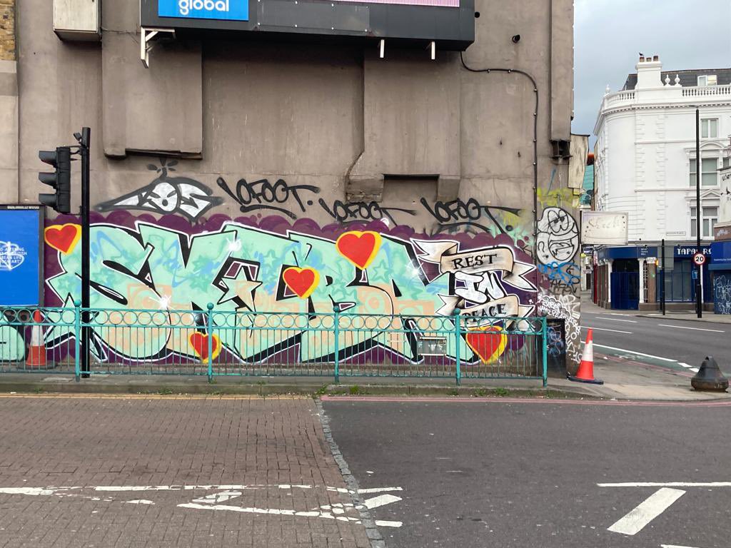 Daniel Humphries tweet media