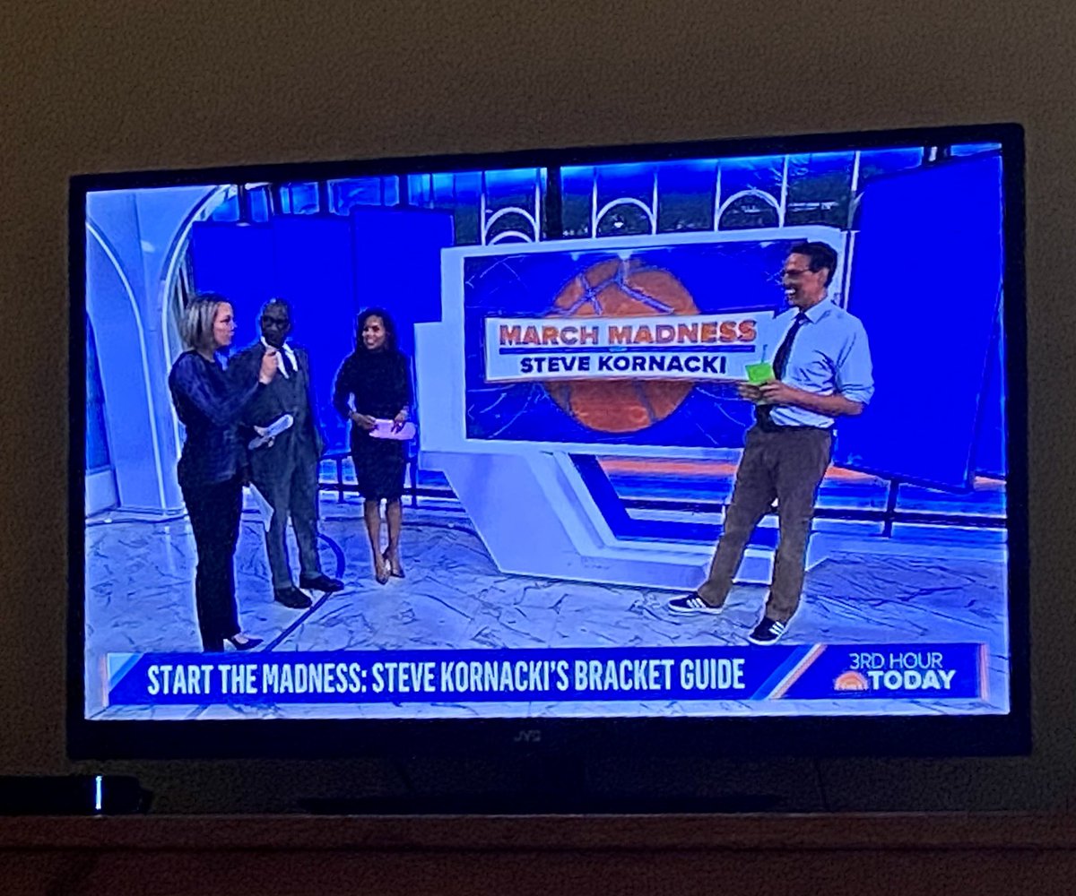 beezer727's tweet photo. @MyOutlanderPurg Haha! What are the chances?! I’m watching MOP recap Allegiance, and Steve Kornaki is on TV! #ethergate https://t.co/8wz5B8mjSq