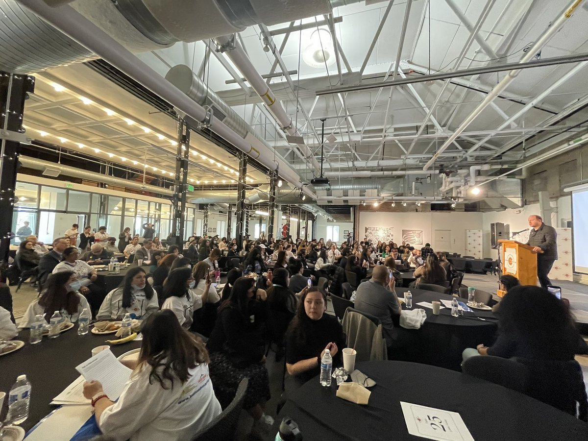 VocesUnidasOrg's tweet photo. We are now hearing from @GovofCoEspanol @GovofCO who emphasized the importance of legislators meeting with their constituents and hearing their stories. Our 300 Latino participants are motivated to start their lobby meetings for Latino Advocacy Day 💪🏽 https://t.co/hzvMGONCbD