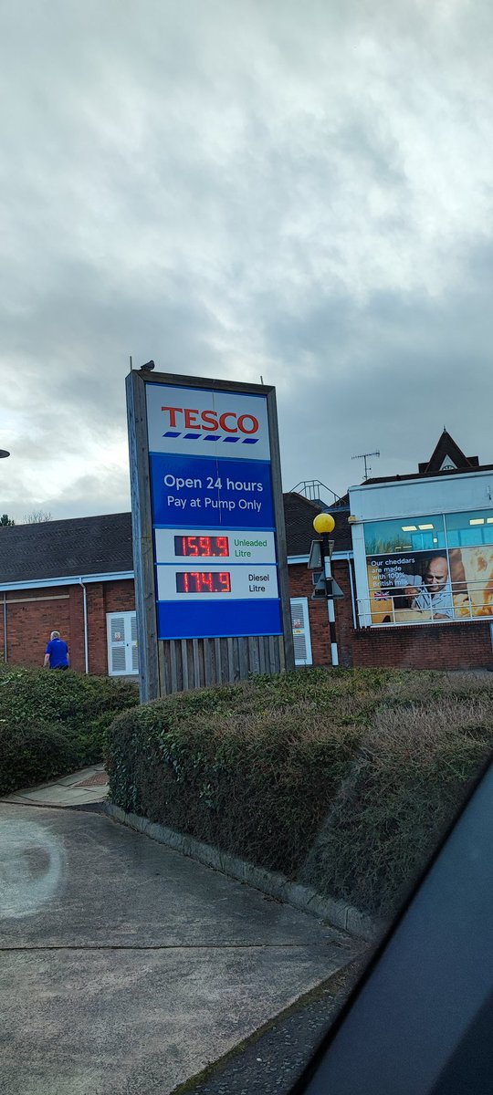 colincroft01's tweet photo. Just watched the price go up 10p in a minute it was 1.64 @Tesco #takeyourmaskoff #Shocking https://t.co/ZHp3pROhfV