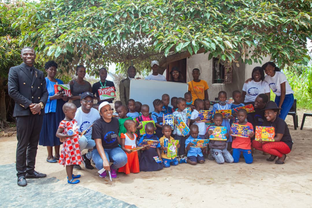 GSHarareHub's tweet photo. Thanks to support from our partner organizations & donors, our Charity Outreach Team managed to distribute school equipment, stationery, clothes & toys to ECD learners at Asher Academy in Mvurwi. #ShapeForImpact #Shape4Impact #Tatenda #Siyabonga #ThankYou https://t.co/wJaW0pabG6