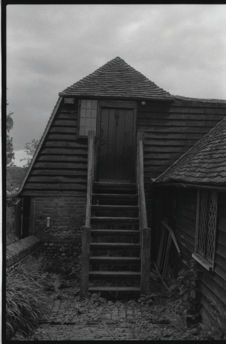 CeneMagazine's tweet photo. Secret passages and Kent's links to tarot decks

https://t.co/gFeG4UVSNk

Come with us as Anna Willatt delves into the weird and wonderful corners of the Garden of England. First up, Kent’s deep-rooted connection to the occult tarot

#keepitkent #esoteric #history #kent https://t.co/hAojq12ybI