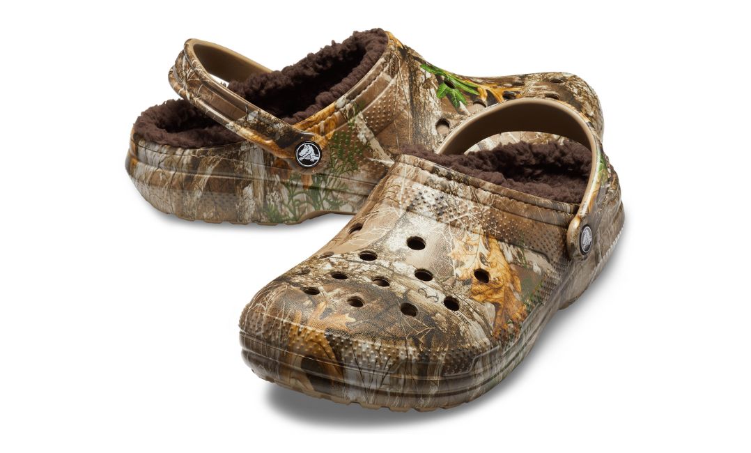 ShoeMGK's tweet photo. #Crocs makes a plethora of clogs for a “no-bones” day. Learn how to clean Crocs Classic Realtree Edge Lined Clogs at #ShoeCareUniversity!

#ShoeMGK #RespectYourShoes #HowtoCleanShoes #ShoeCleaner

https://t.co/D0hQy7g1B2 https://t.co/BWiQN0nIqQ
