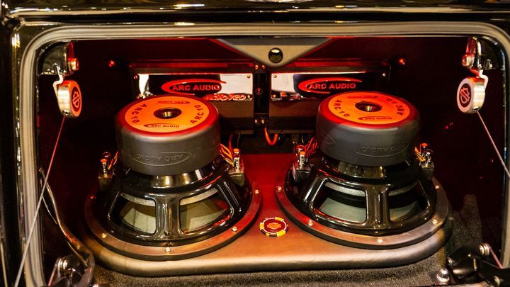 ArcAudio's tweet photo. Just because you're on a bike doesn't mean you can't have bass...
#harleytrike #arcaudio #tuenupthebass #motorcycleaudio #becausewecan https://t.co/g2tyHmDBHF