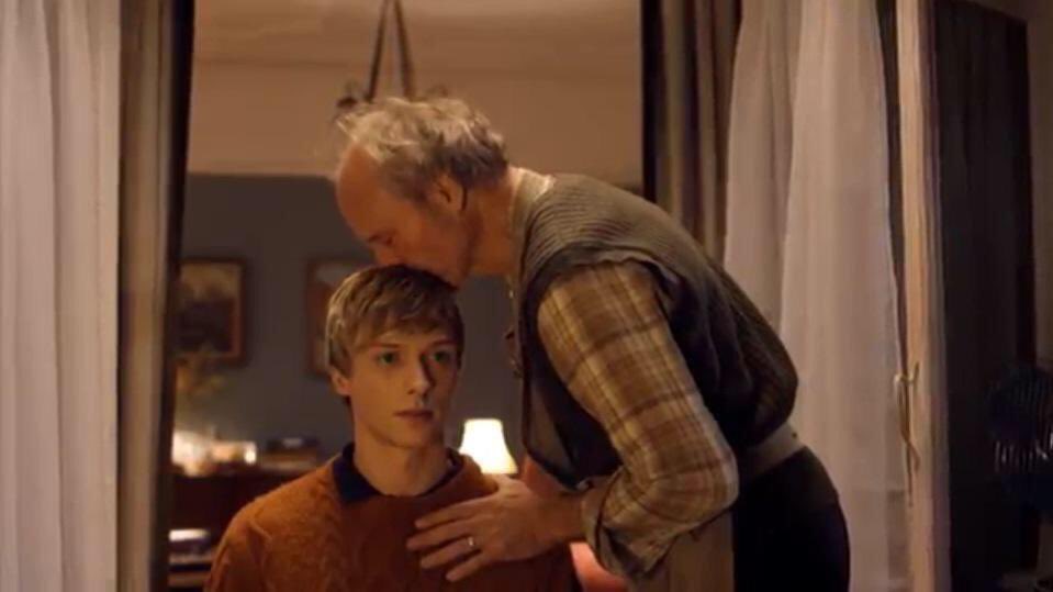 I’m so incredibly sad to hear that William Hurt has passed away far too soon at the age of 71. I was lucky enough to be able to work with him on Channel 4’s Humans - he was such an inspiration to me, and an intimidatingly brilliant master of his craft. Rest in Peace George. O xxx