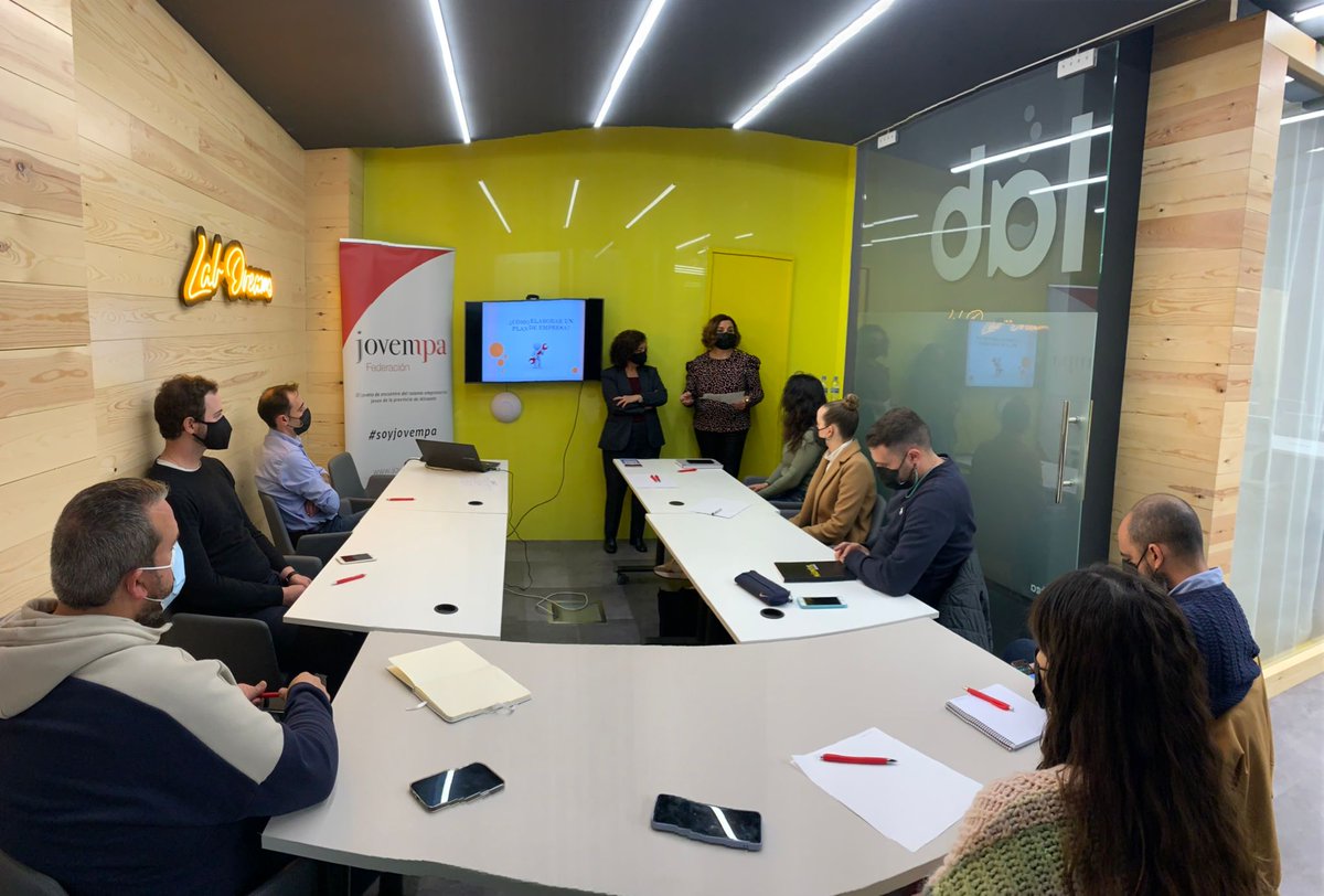 Jovempa's tweet photo. Hoy ha arrancado el primer curso del programa 𝗙𝗼𝗿𝗺𝗮𝗻𝗱𝗼 𝗣𝗲𝗿𝘀𝗼𝗻𝗮𝘀 𝗘𝗺𝗽𝗿𝗲𝗻𝗱𝗲𝗱𝗼𝗿𝗮𝘀 2022 de @Jovempa. 👏🏼👏🏼 #Altea, Coworking LAB Altea - 14 al 17 de marzo. ¡Enhorabuena a todos estos nuevos emprendedor@s!
Con la colaboración de la @dipuAlicante 
#soyjovempa https://t.co/z9nAfTbCc0