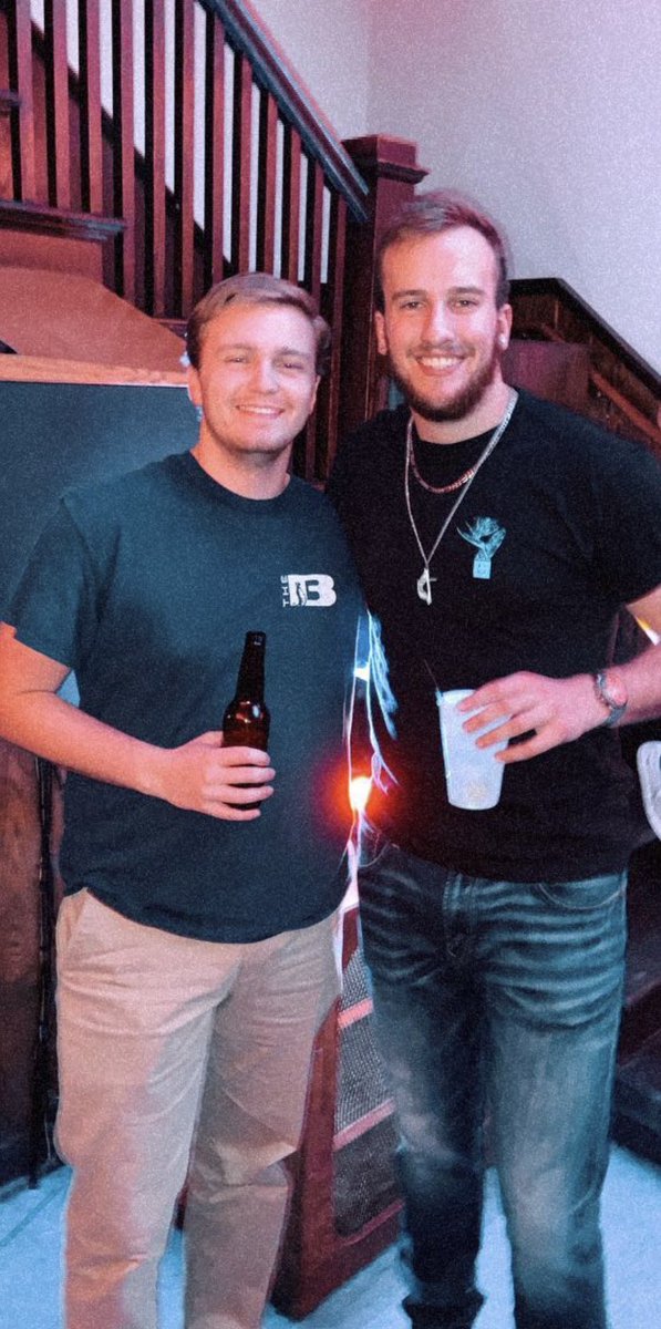 si_deangelo_'s tweet photo. there’s no place like home, where else can you find the best burger, DJ Matt and Chuck the Bouncer? @TheBurton_Bar #BestBarBurton https://t.co/5iLQ2g6Pwc