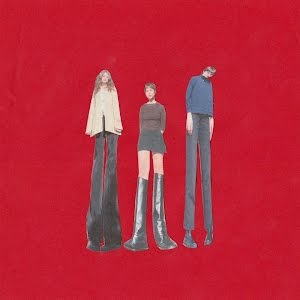 BonezziJorge's tweet image. So brilliant... 🖤 😊 🎼

     - - - - -  'Anti-glory' (2022)
  -  -  -  -  -  HORSEGIRL 

👉youtu.be/dBuOJF_rX40