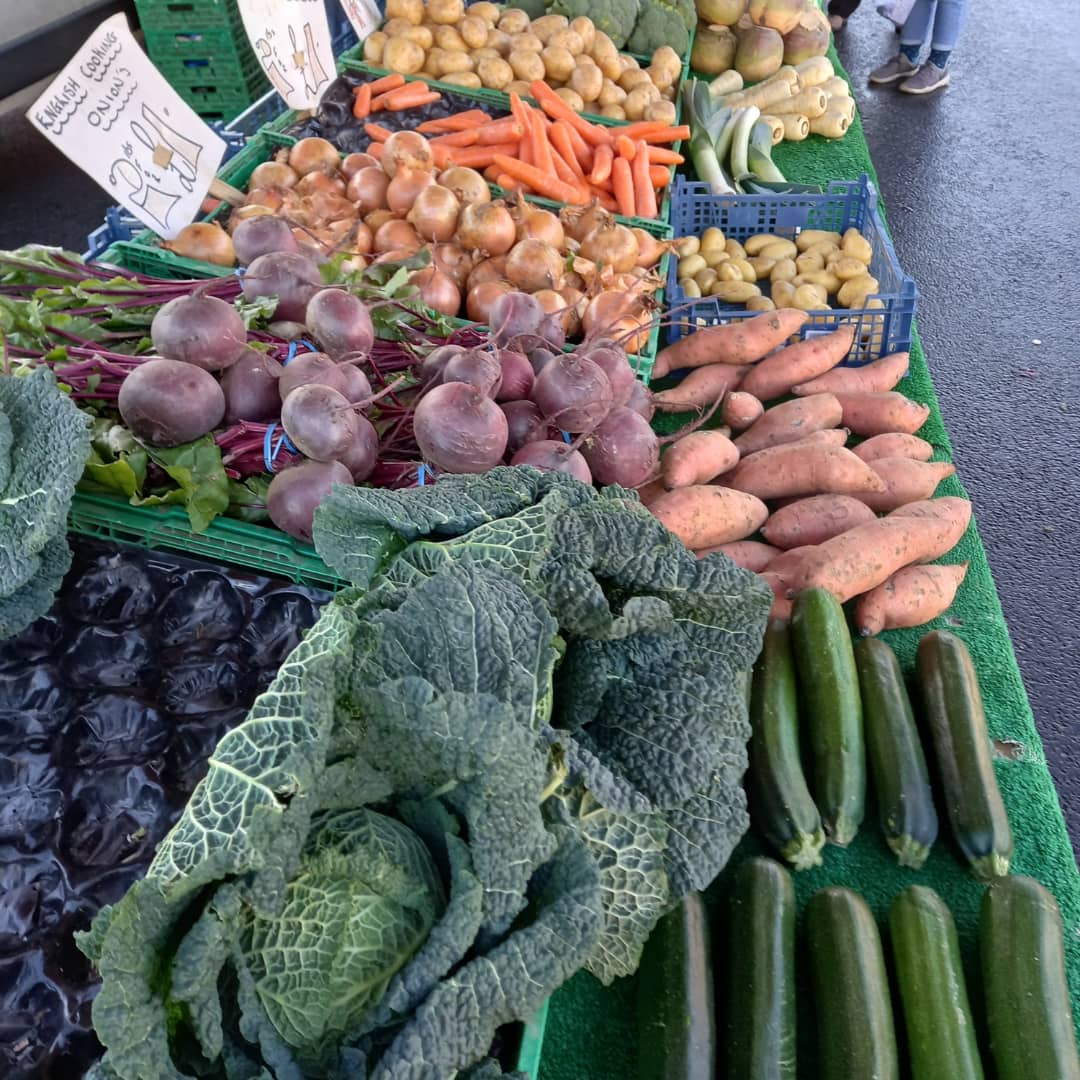 buxtonmarkets's tweet photo. Lots of lovely fresh food, plants, household goods, clothing and accessories, watch repairs and more on Buxton Market tomorrow. https://t.co/5pfkqYmdHQ