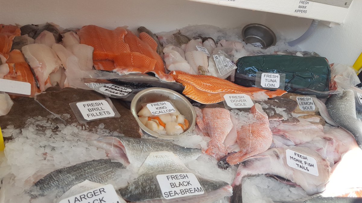 buxtonmarkets's tweet photo. Lots of lovely fresh food, plants, household goods, clothing and accessories, watch repairs and more on Buxton Market tomorrow. https://t.co/5pfkqYmdHQ