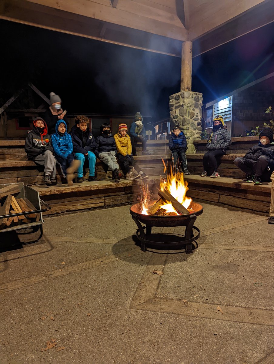 AnnieWright1884's tweet photo. How incredible to see Grade 5 back at @NatureBridge for the annual overnight visit! Students explored and enjoyed all that the @OlympicNational Park has to offer from old growth forest to waterfalls to a sweeping view of Lake Crescent. https://t.co/GYG7JuGbSc