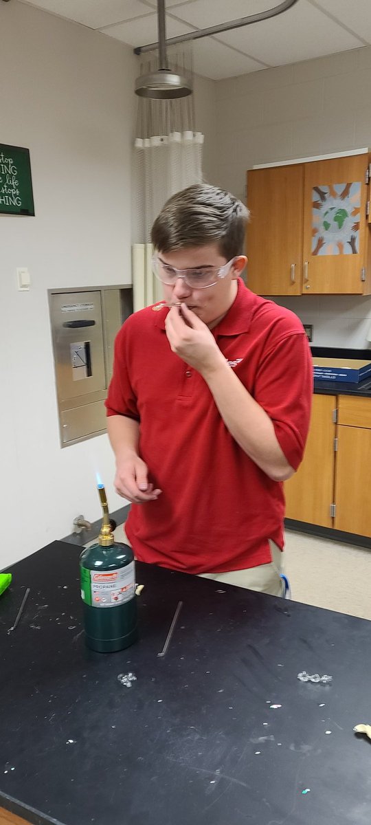 MrsCalvelage's tweet photo. Glass Stations Lab in Materials Science. Glass blowing, borax glass beads, optical fibers, and raku glazing. https://t.co/nh4L3blEsd