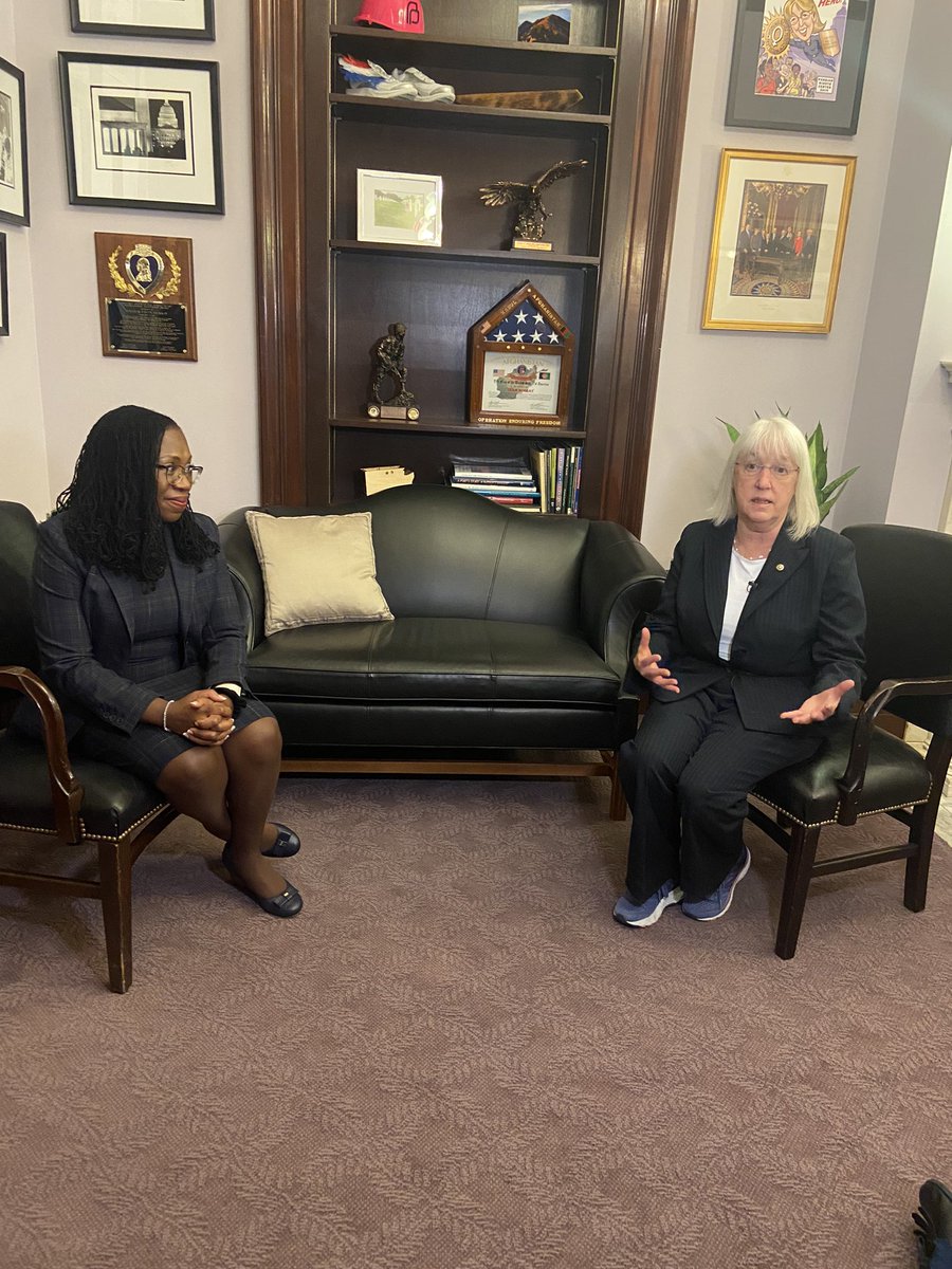Sen. Murray after meeting KBJ: “ I just had an opportunity to meet the most amazing woman… I think one of the most impressive candidates I've ever interviewed and talked to, that's going to be hopefully moving on to the Supreme Court here soon.”