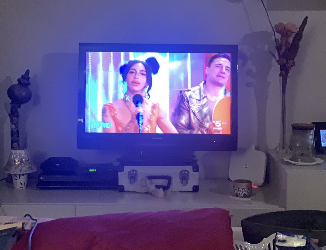 valentinamey's tweet photo. L’insulto al talento, al buon gusto e alla musica 
Mai visto nulla di peggio #GFvip
Ma perché? https://t.co/ScQ3lVgtvh