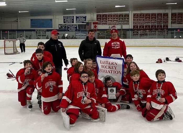 Jr_Terriers's tweet photo. ANOTHER BIG CONGRATS to your 2022 @fedhockey 2012 Squirt Minor Upper Gold CHAMPIONS! Congrats to all players and coaches on both teams!! 🐾🏆🐾
#bostonjrterriers #champions #youthhockey #clubhockey #hockeychamps #ehfhockey #ehf #ehfchamps #goterriers #letsgoterriers https://t.co/LOfl3lsuSk