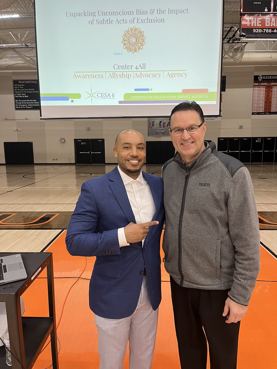 Mark P. Duerwaechter tweet media