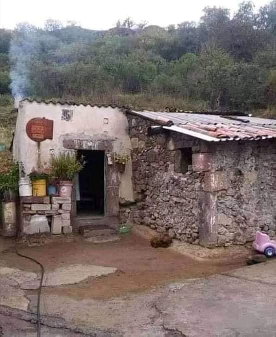 ليتها بقيت بيوتنا فقيرة ونفوسنا غنية 🥺