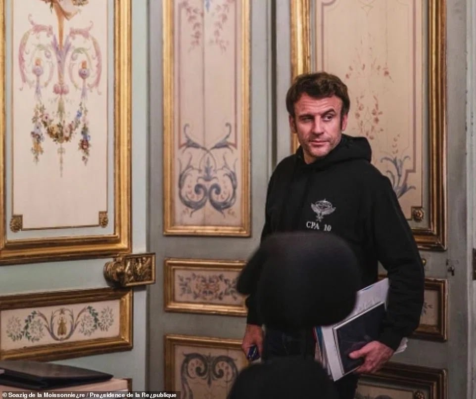 mrsorokaa's tweet photo. A month ago it would have been hard to imagine French President Emmanuel Macron trying to copy President Volodymyr Zelensky.

Now it’s the reality we live in. https://t.co/WbDm1UZhFq